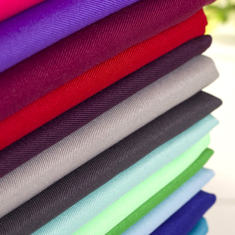 TMIE-08-4-1 Meánmheáchan 110GSM Dathanna Saincheaptha Fabraic poileistir Poplin Twill